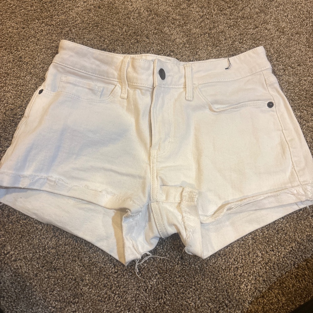 Abercrombie & Fitch White Denim Shorts - size 26